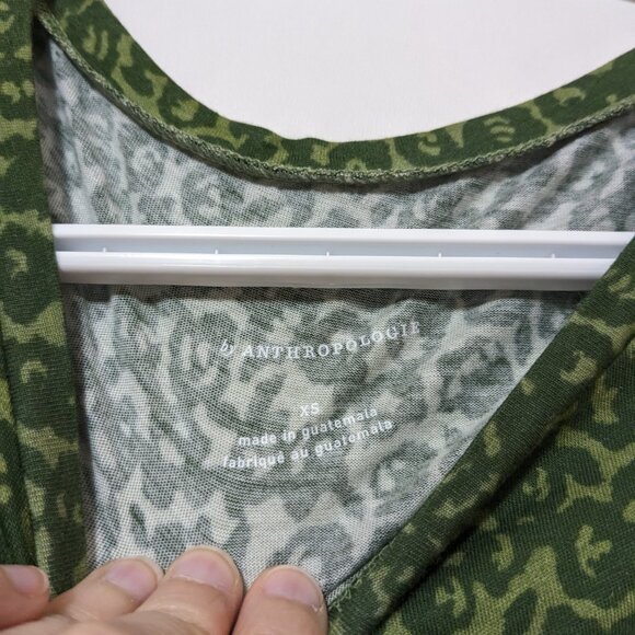 *3/$10* BNWT Anthropologie Leopard Print Cropped Short Sleeve Top Green Size XS - Picture 4 of 8